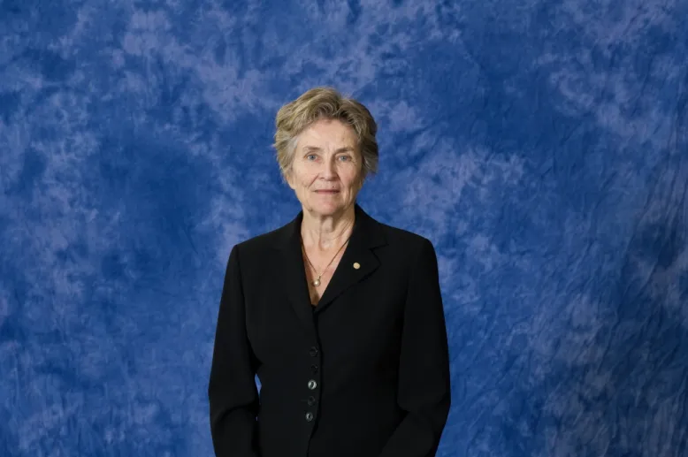 Dr. Christina Cameron