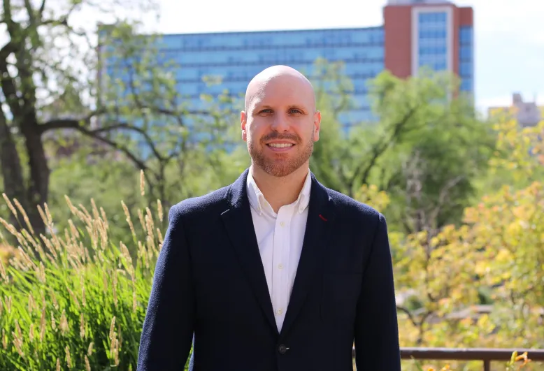 Prof. Sean Carleton