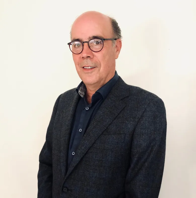 Dr. Locke Rowe