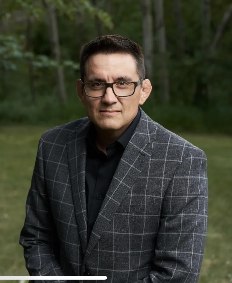Prof. Frank Deer