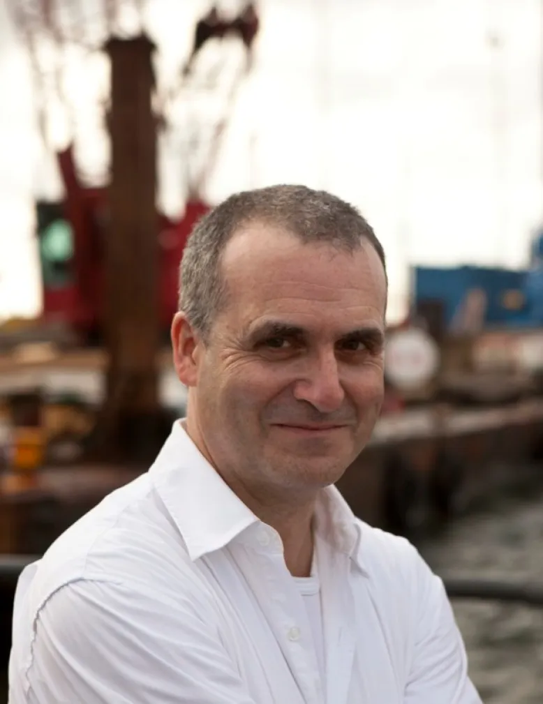 Dr. Evan Thompson