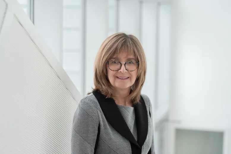 Prof. Linda Rouleau