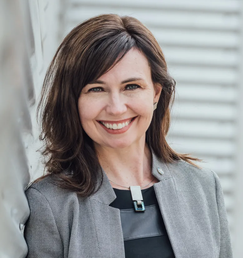 Prof. Julia Baum